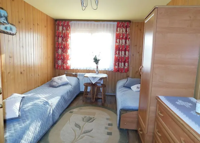 בית אירוח Goscinne Monika *